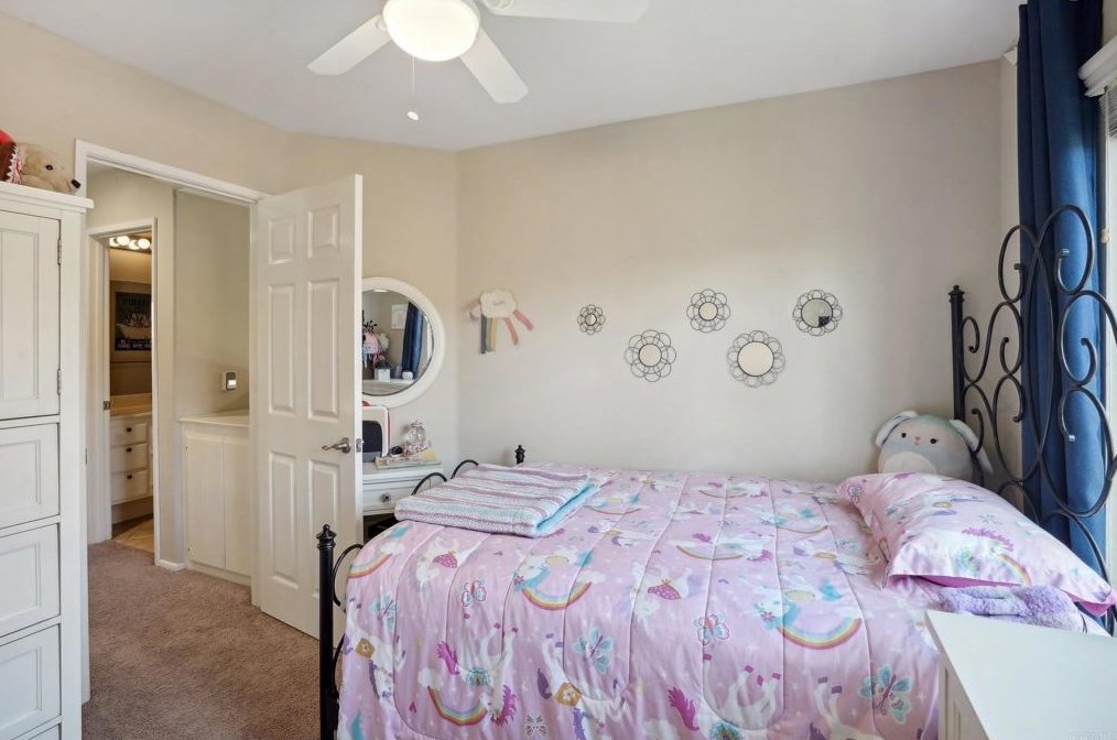 1154 Brioso Ct, Vista CA  92081-9092 exterior