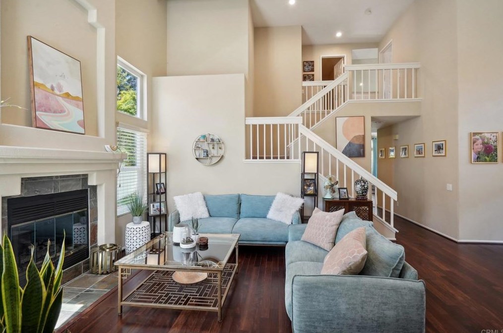 1154 Brioso Ct, Vista CA  92081-9092 exterior