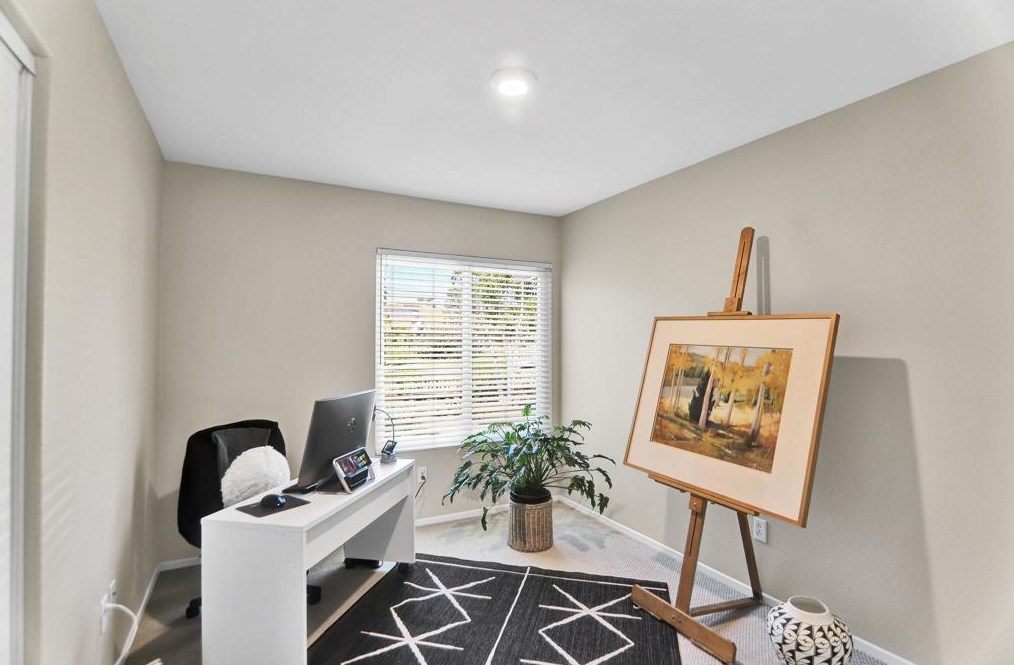 315 Del Flora St, Oceanside CA  92058-7959 exterior