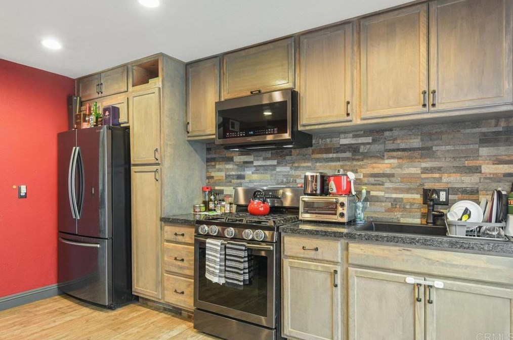 1251 Nacion Ave, Chula Vista CA  91911-3703 exterior