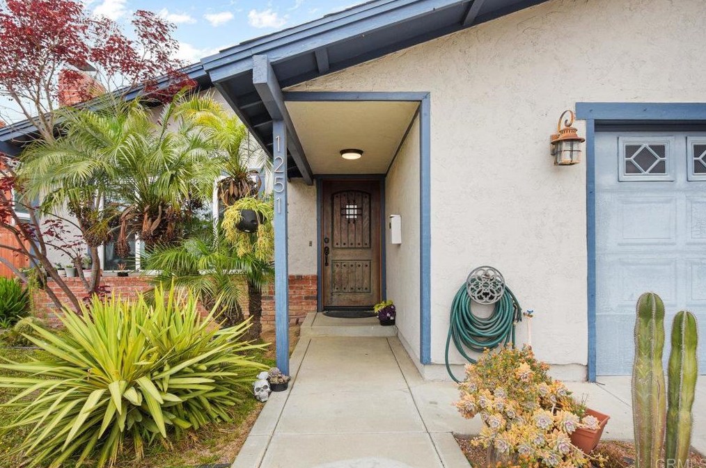 1251 Nacion Ave, Chula Vista CA  91911-3703 exterior