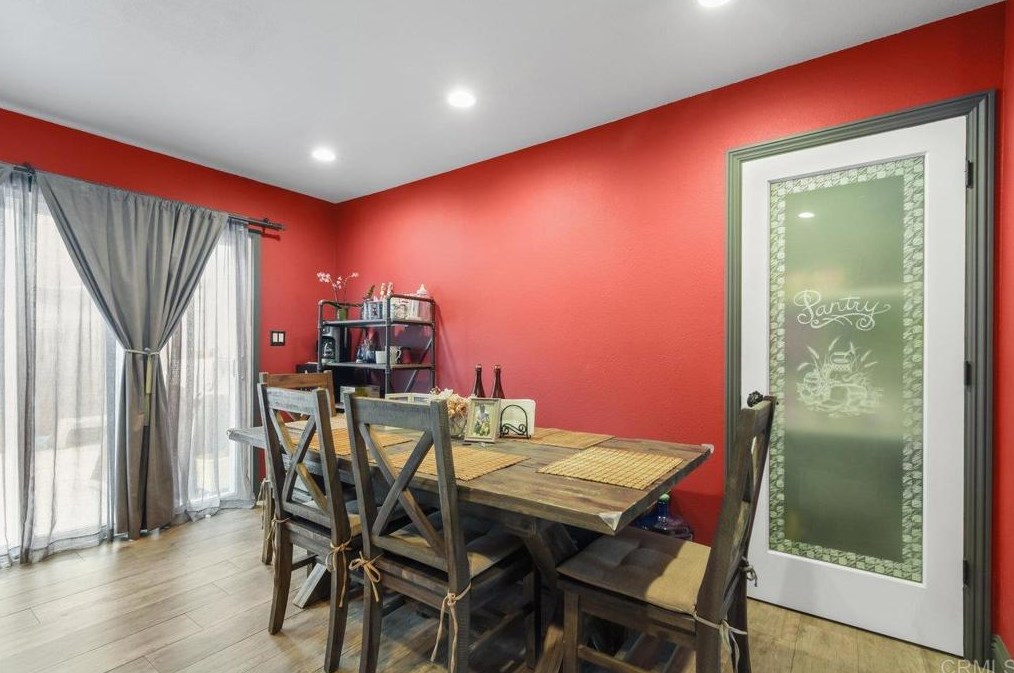 1251 Nacion Ave, Chula Vista CA  91911-3703 exterior