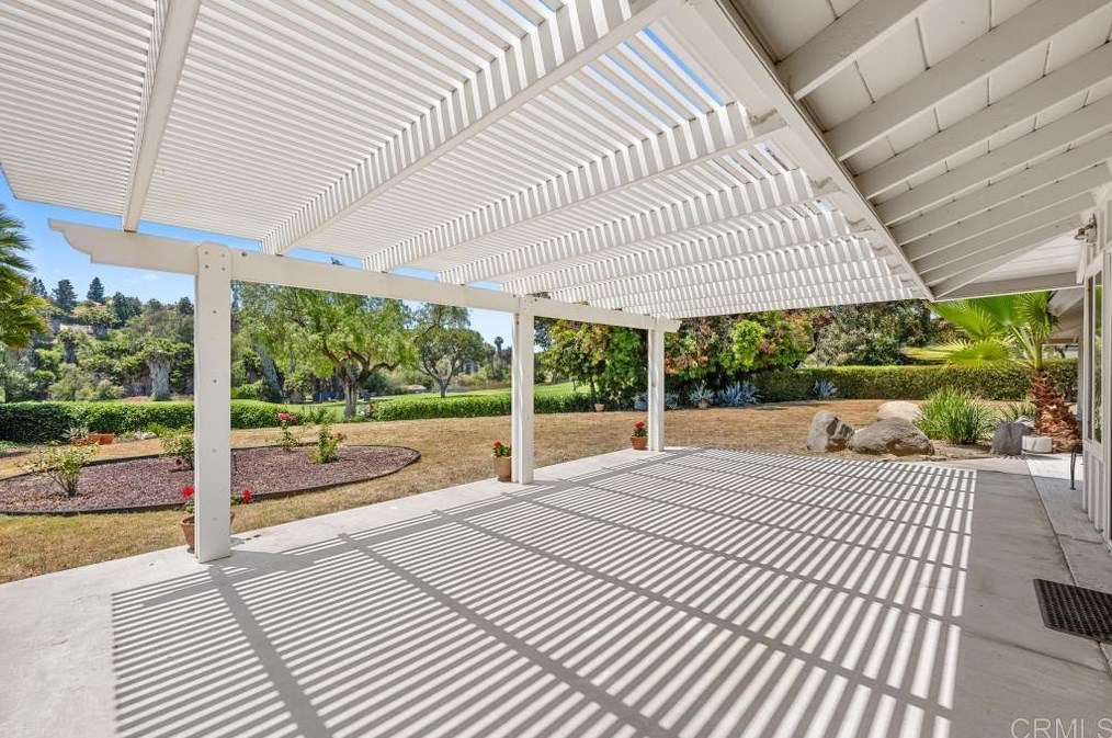 17930 Mirasol Dr, San Diego CA 92128-1222 exterior