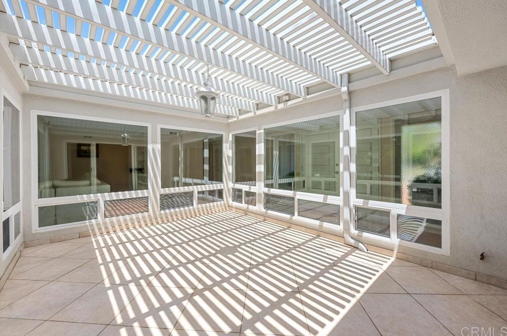 17930 Mirasol Dr, San Diego CA 92128-1222 exterior