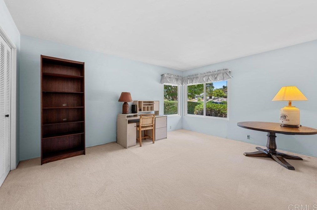 17930 Mirasol Dr, San Diego CA 92128-1222 exterior