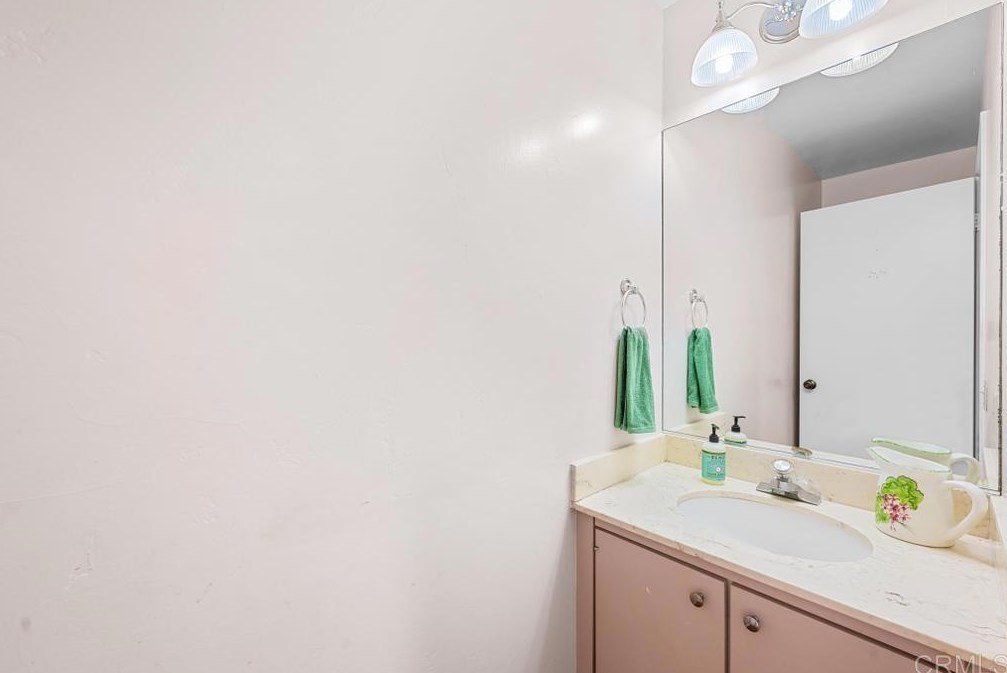 17930 Mirasol Dr, San Diego CA 92128-1222 exterior