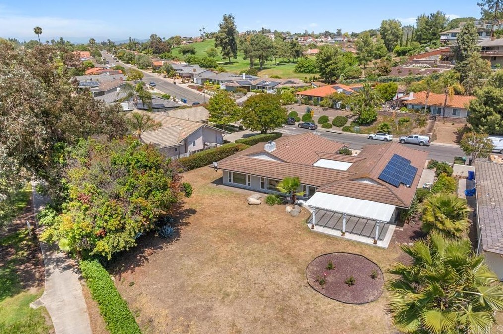 17930 Mirasol Dr, San Diego CA 92128-1222 exterior