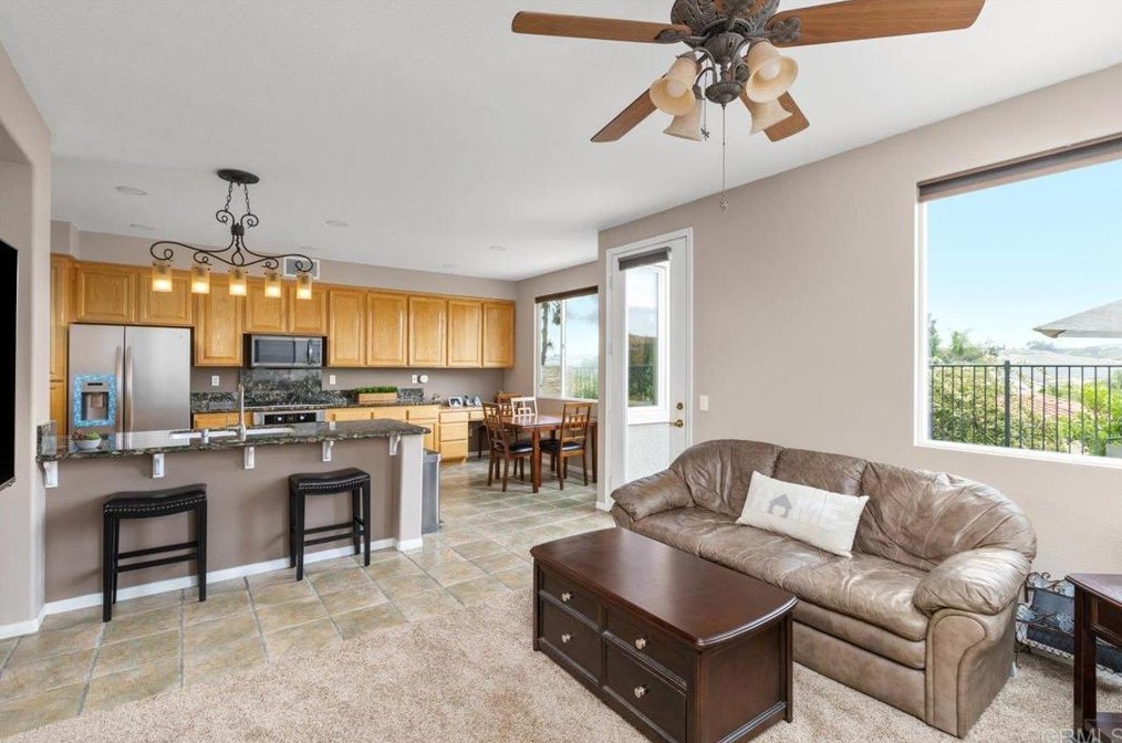 5544 Foxtail Loop, Carlsbad CA  92010-7153 exterior