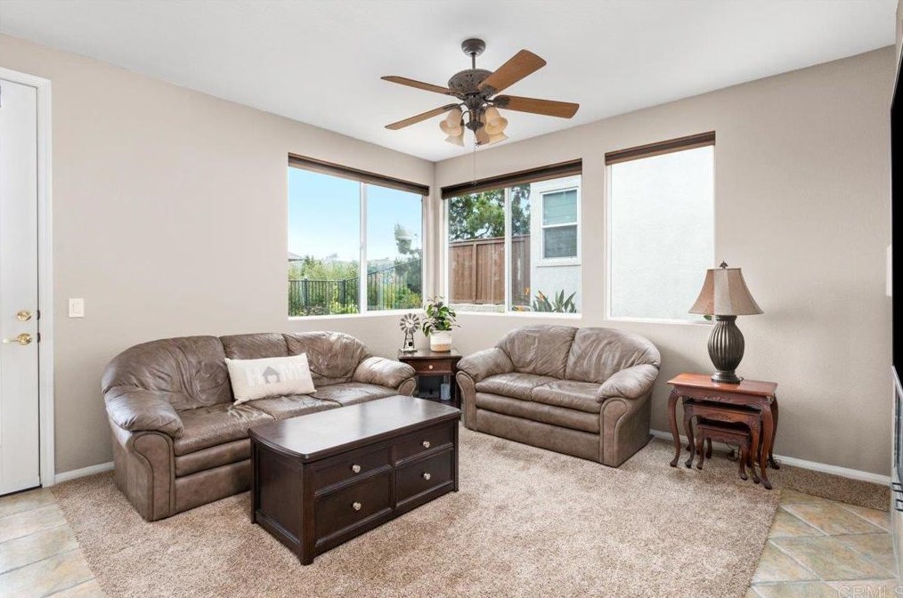 5544 Foxtail Loop, Carlsbad CA  92010-7153 exterior