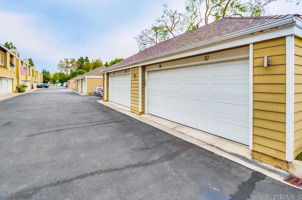 3710 Bear St, Santa Ana CA  92704-7200 exterior