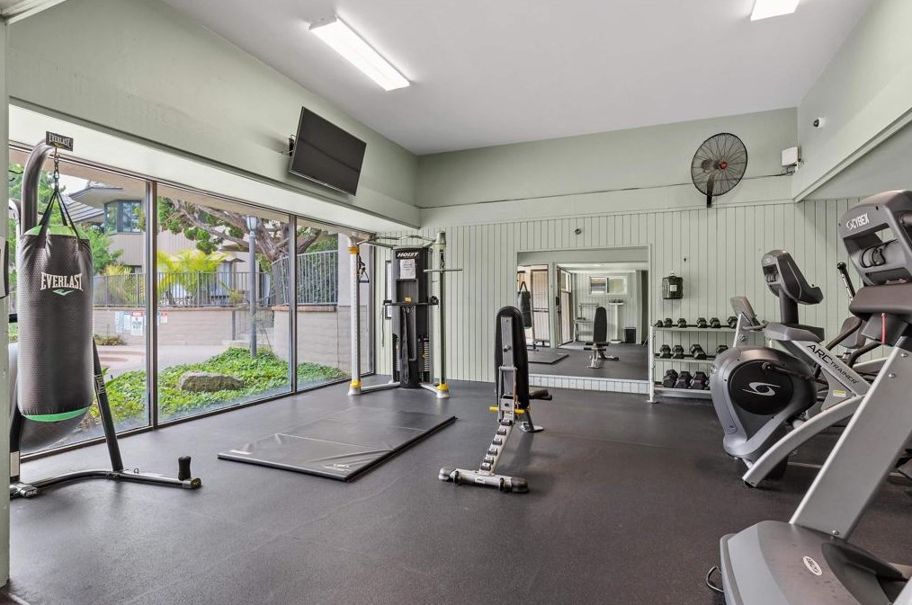 746 Sierra Ave, Solana Beach CA  92075-2615 exterior