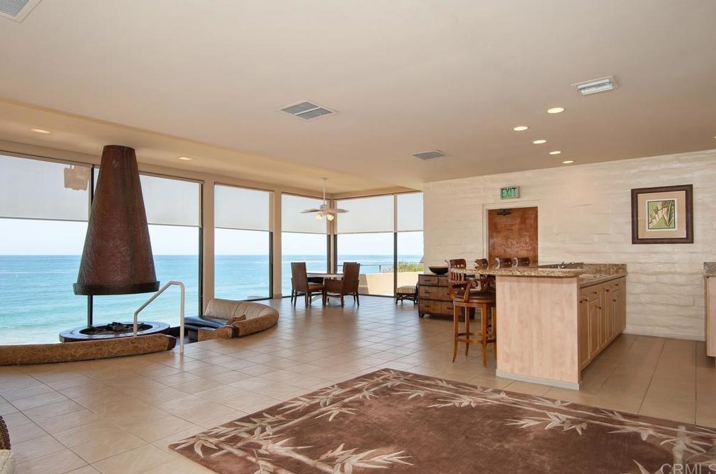 746 Sierra Ave, Solana Beach CA  92075-2615 exterior