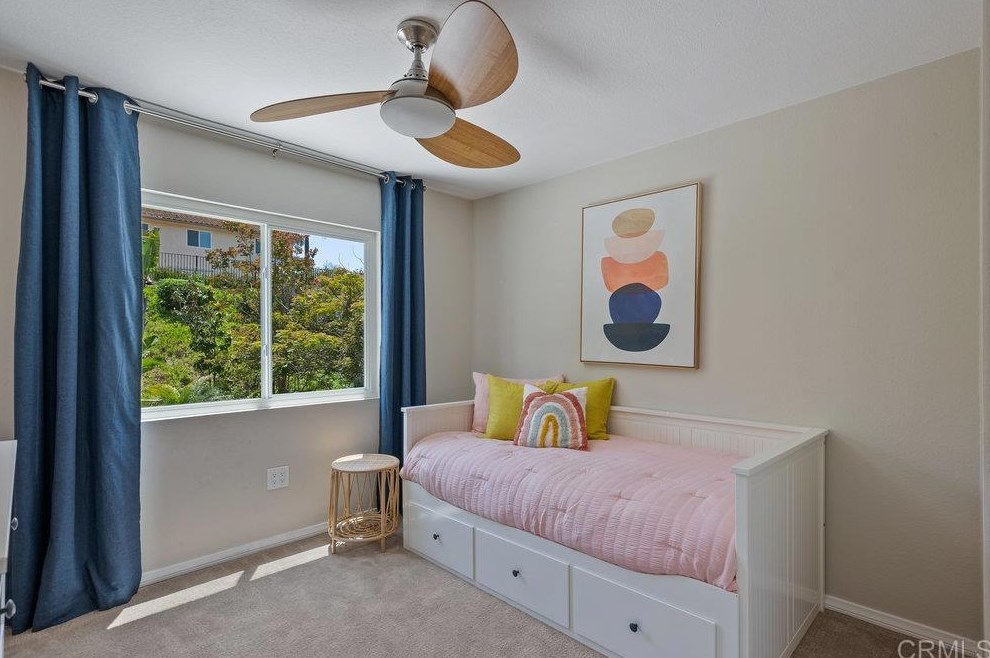 1963 White Birch Dr, Vista CA 92081-7317 exterior