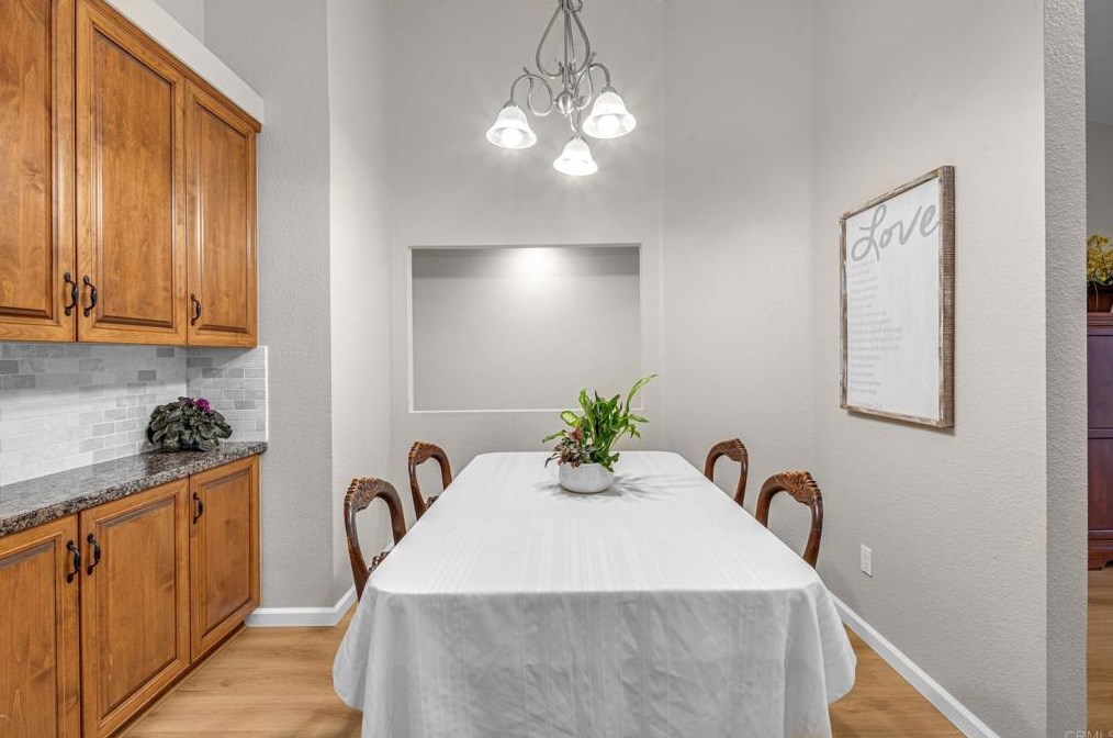 377 Apollo Dr, Vista CA  92084-4325 exterior