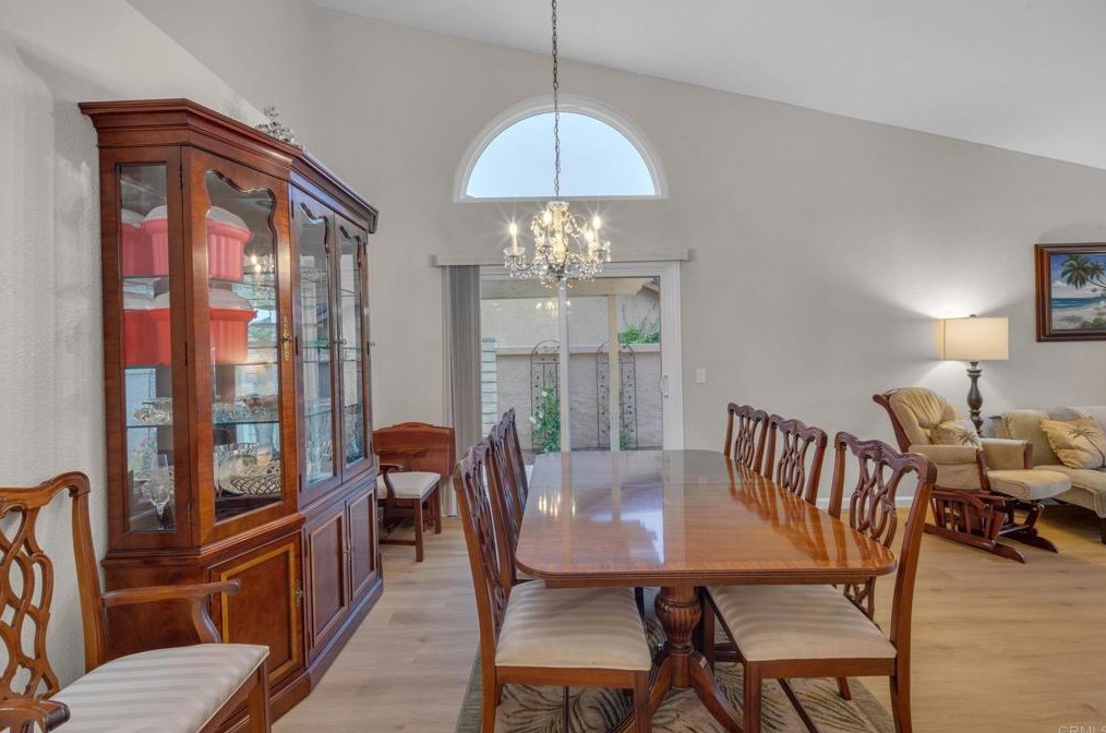 377 Apollo Dr, Vista CA  92084-4325 exterior