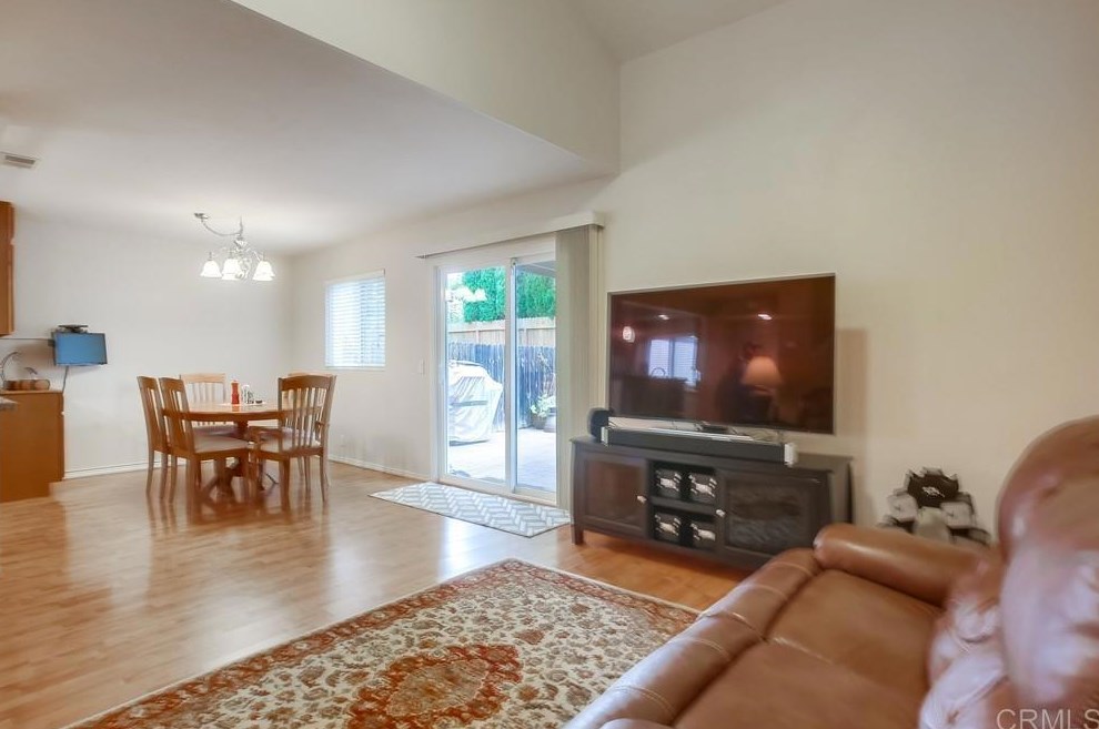 5663 Tumbleweed Way, Oceanside CA  92057-4833 exterior
