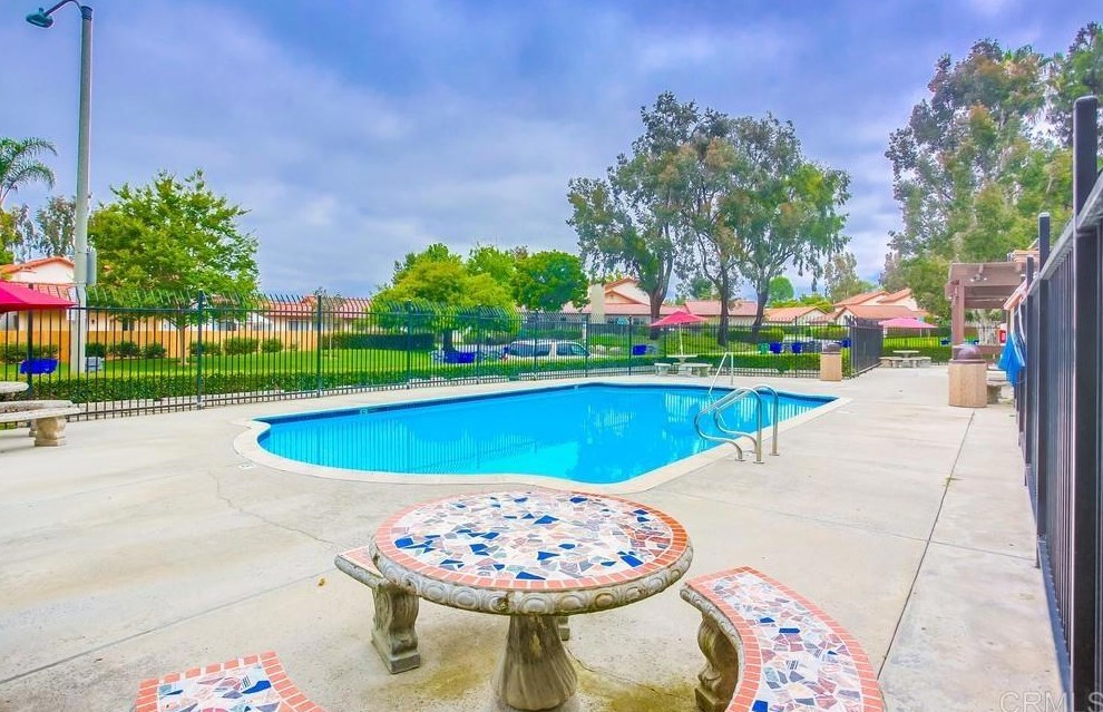 5663 Tumbleweed Way, Oceanside CA  92057-4833 exterior
