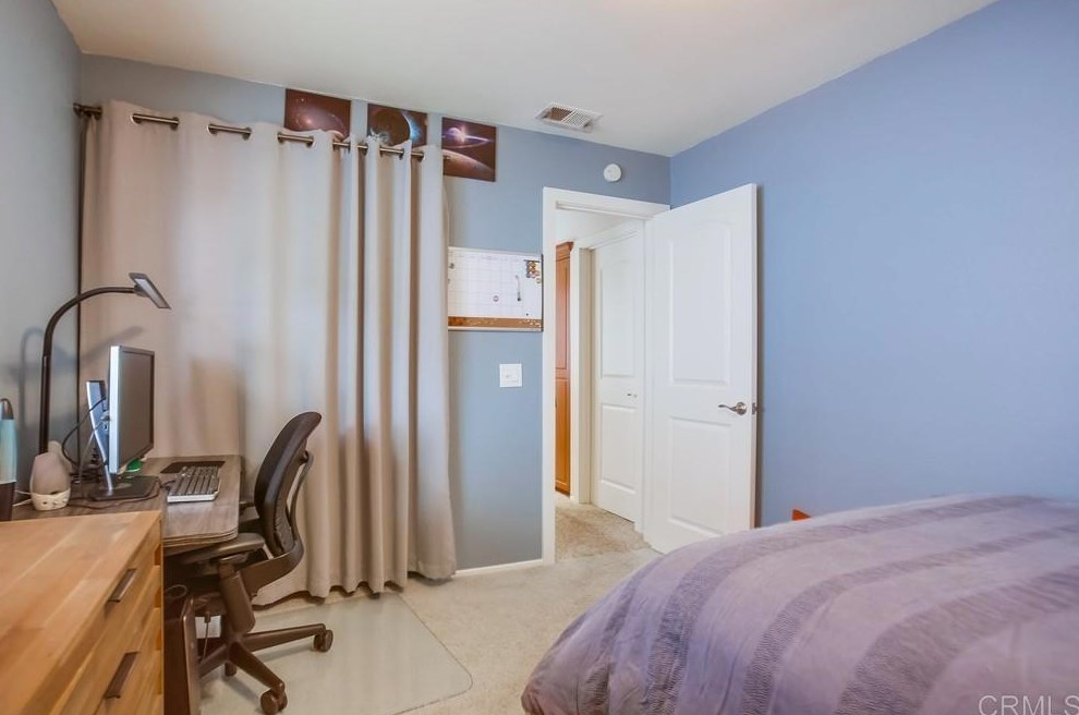 5663 Tumbleweed Way, Oceanside CA  92057-4833 exterior