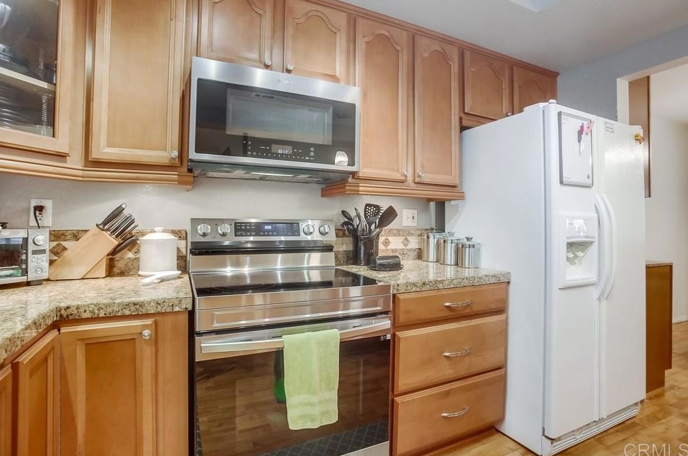 5663 Tumbleweed Way, Oceanside CA  92057-4833 exterior