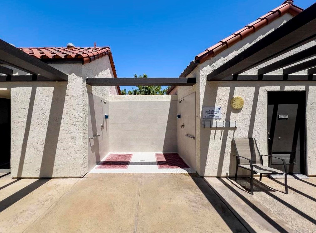 17734 Bellechase Cir, San Diego CA 92128-2097 exterior