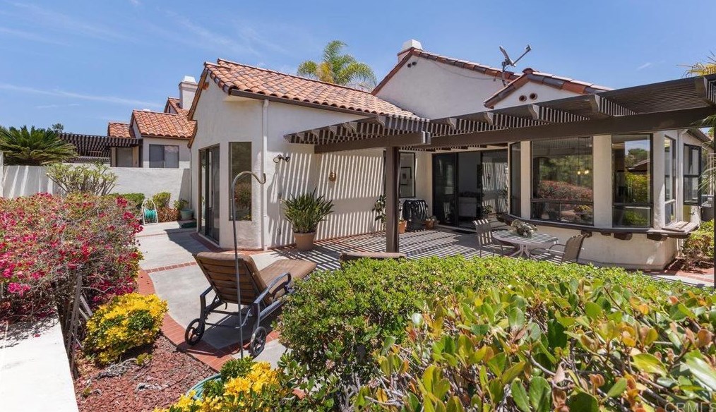 17734 Bellechase Cir, San Diego CA 92128-2097 exterior