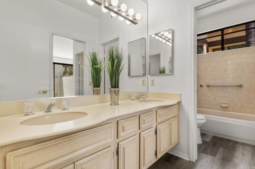 17734 Bellechase Cir, San Diego CA 92128-2097 exterior