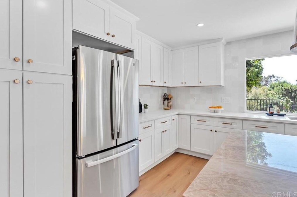 2748 Ramona Dr, Vista CA  92084-1635 exterior