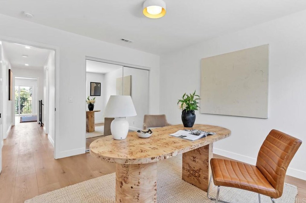2748 Ramona Dr, Vista CA  92084-1635 exterior