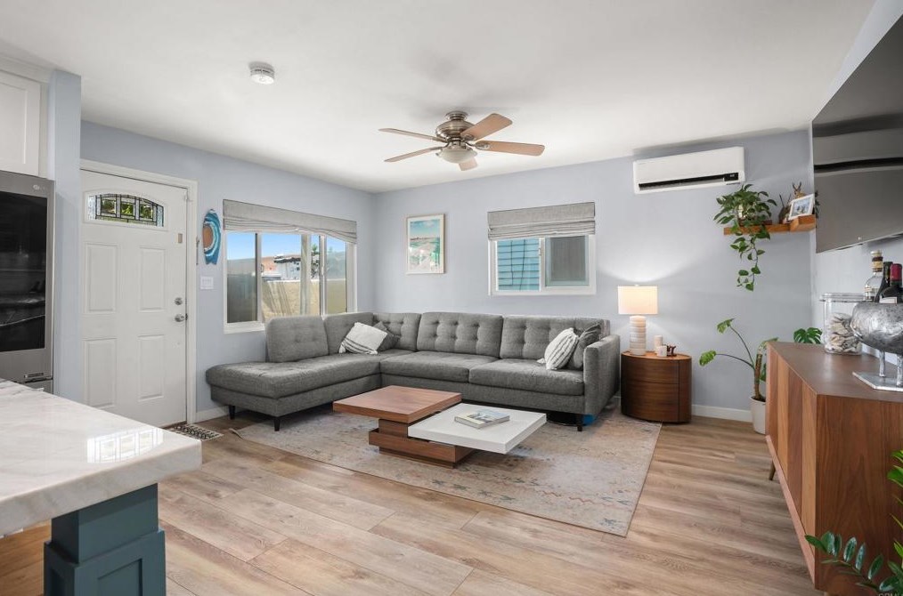 1776 Pentuckett Ave, San Diego CA  92104-5728 exterior