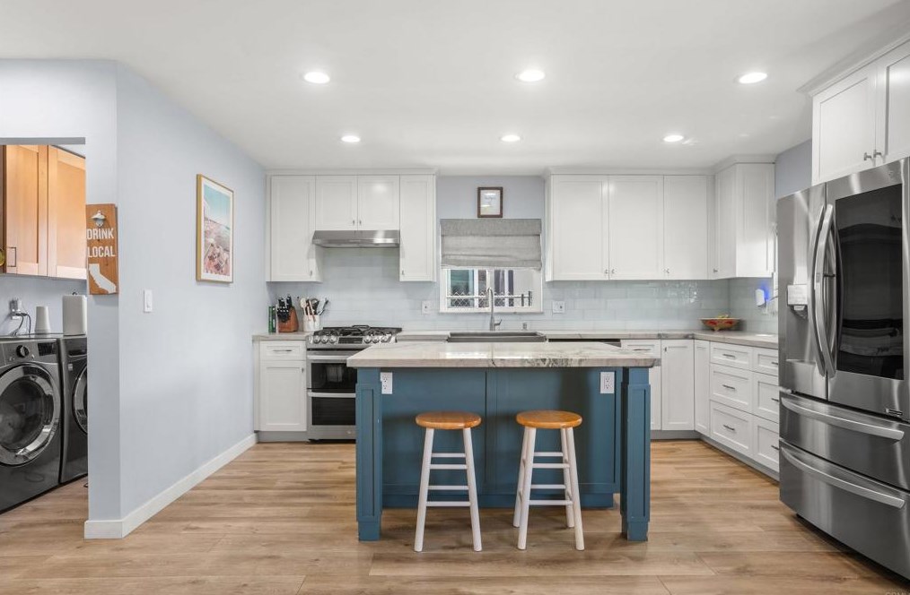 1776 Pentuckett Ave, San Diego CA  92104-5728 exterior