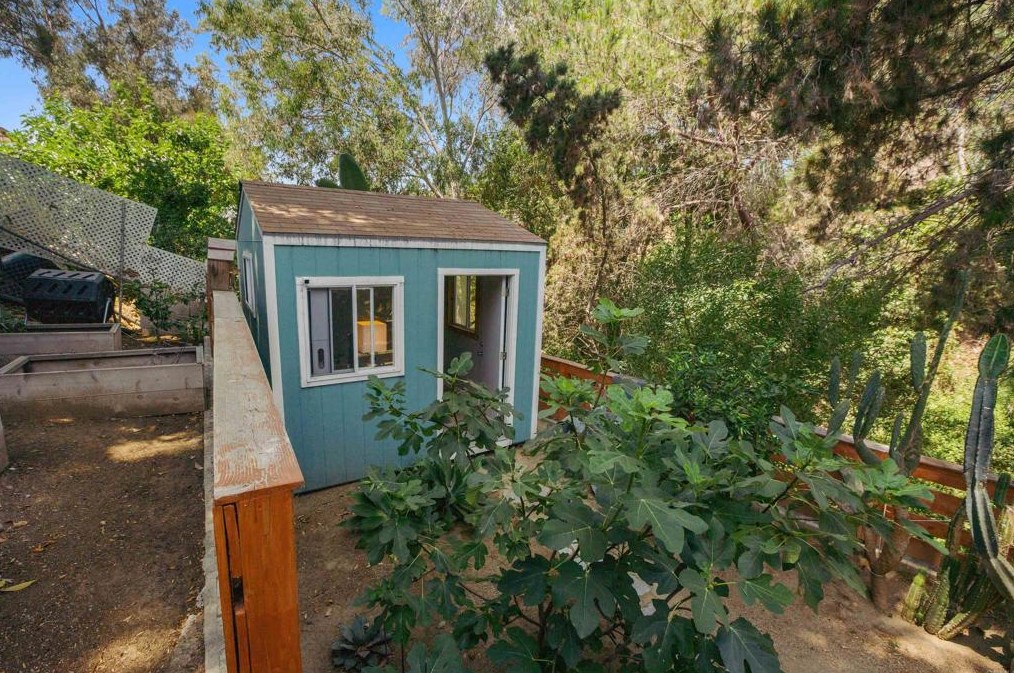 1776 Pentuckett Ave, San Diego CA  92104-5728 exterior