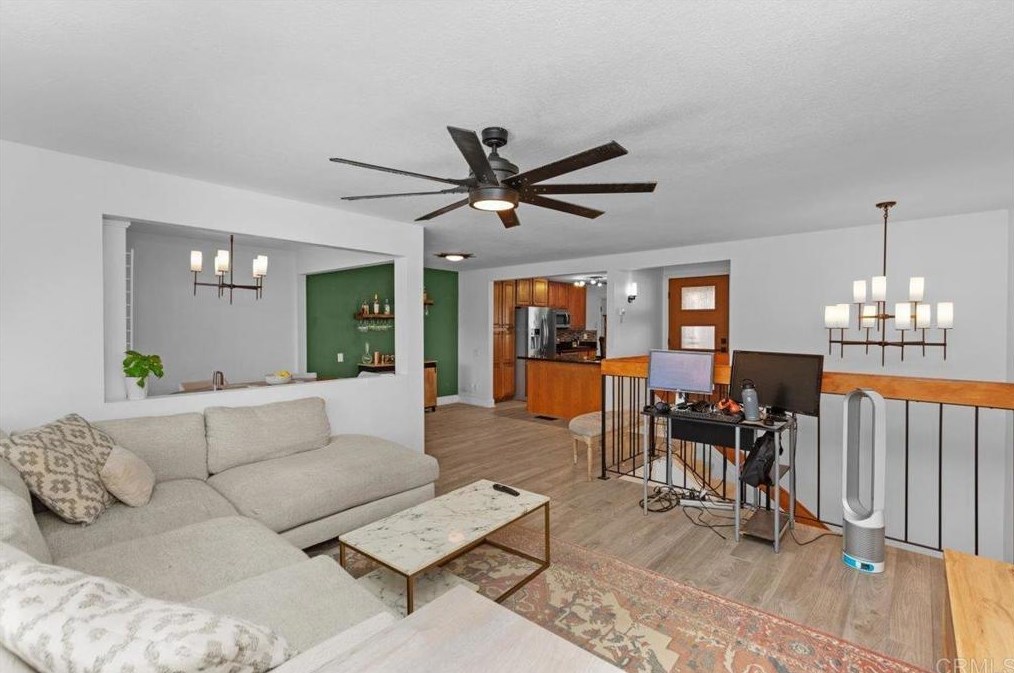 6231 Caminito Juanico, San Diego CA 92111-7233 exterior