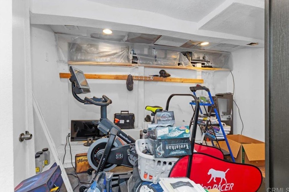 6231 Caminito Juanico, San Diego CA 92111-7233 exterior