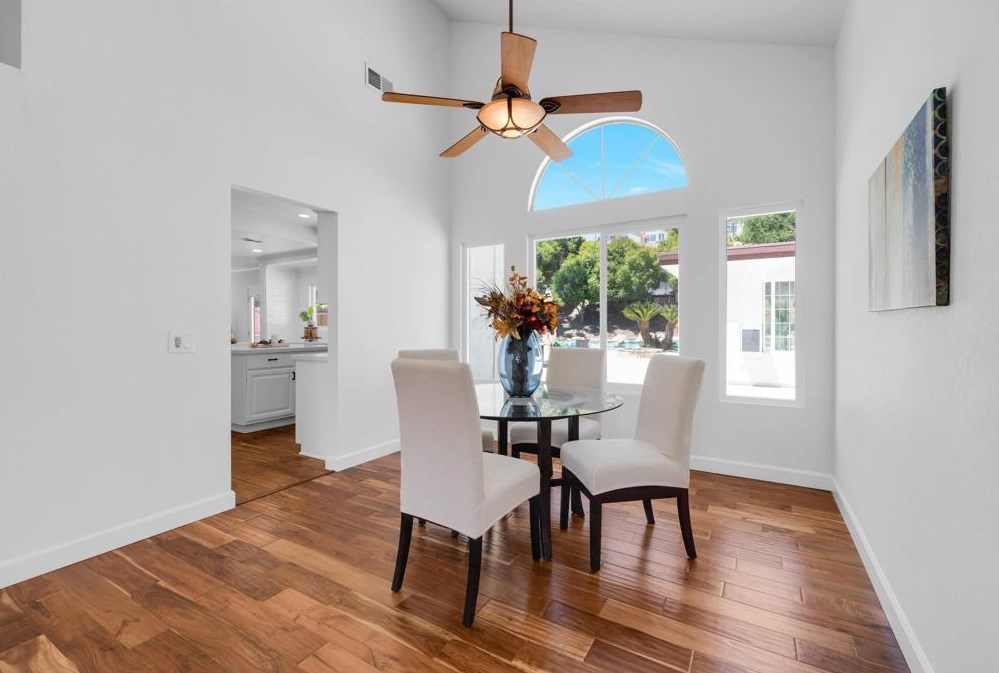 40420 Calle Medusa, Temecula CA 92591-6909 exterior