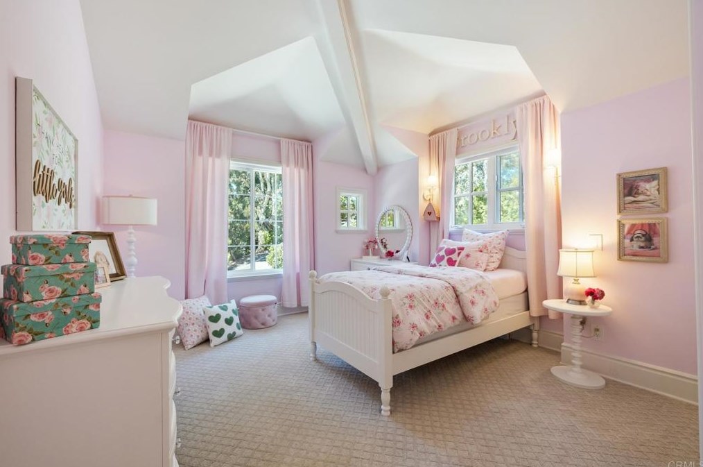 804 Woodside Ln, Encinitas CA  92024-1936 exterior