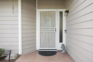 1025 Brewley Ln, Vista, CA 92081 - Photo 5