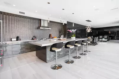 1095 Hoover Street, Carlsbad, CA 92008 - Photo 11