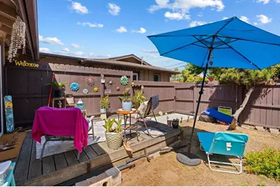 1565 Chestnut Avenue, Carlsbad, CA 92008 - Photo 35