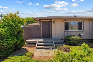 1565 Chestnut Ave, Carlsbad, CA 92008 - Photo 5