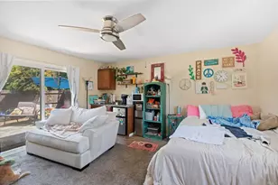 1565 Chestnut Ave, Carlsbad, CA 92008 - Photo 19