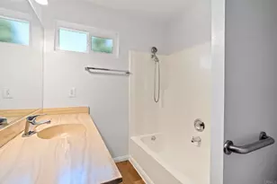 1565 Chestnut Ave, Carlsbad, CA 92008 - Photo 11