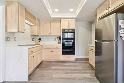 9704 Indian Creek Way, Escondido, CA 92026 - Photo 15