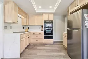 9704 Indian Creek Way, Escondido, CA 92026 - Photo 15