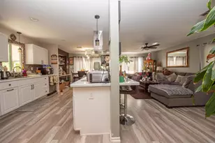 1010 Bobier Dr, Vista, CA 92084 - Photo 9