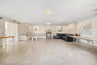 7394 Altiva Place, Carlsbad, CA 92009 - Photo 11