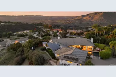 1524 Zutano  Lane, Fallbrook, CA 92028 - Photo 33