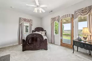 30002 Via Maria Elena, Bonsall, CA 92003 - Photo 25