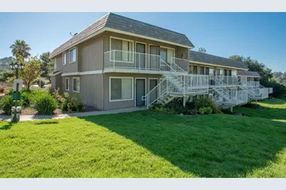 27735 Mountain Meadow Road #19, Escondido, CA 92026 - Photo 3