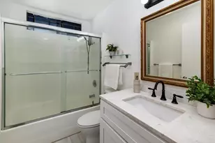 8308 Regents Rd, San Diego, CA 92122 - Photo 11