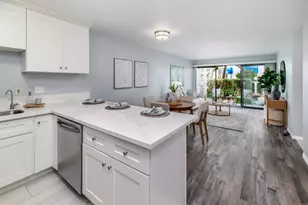 8308 Regents Rd, San Diego, CA 92122 - Photo 3